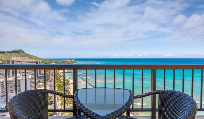 Diamond Head Ocean Front View Balcony